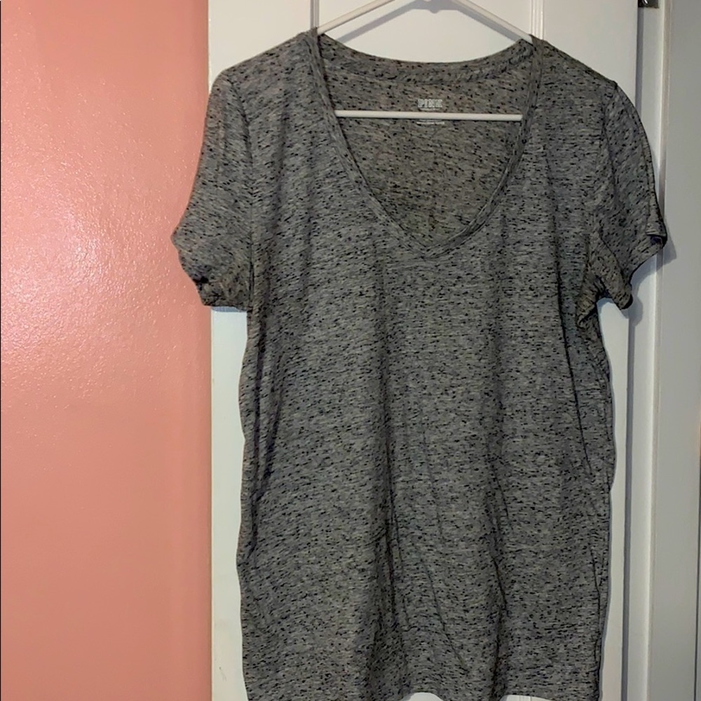 VS Pink tee
